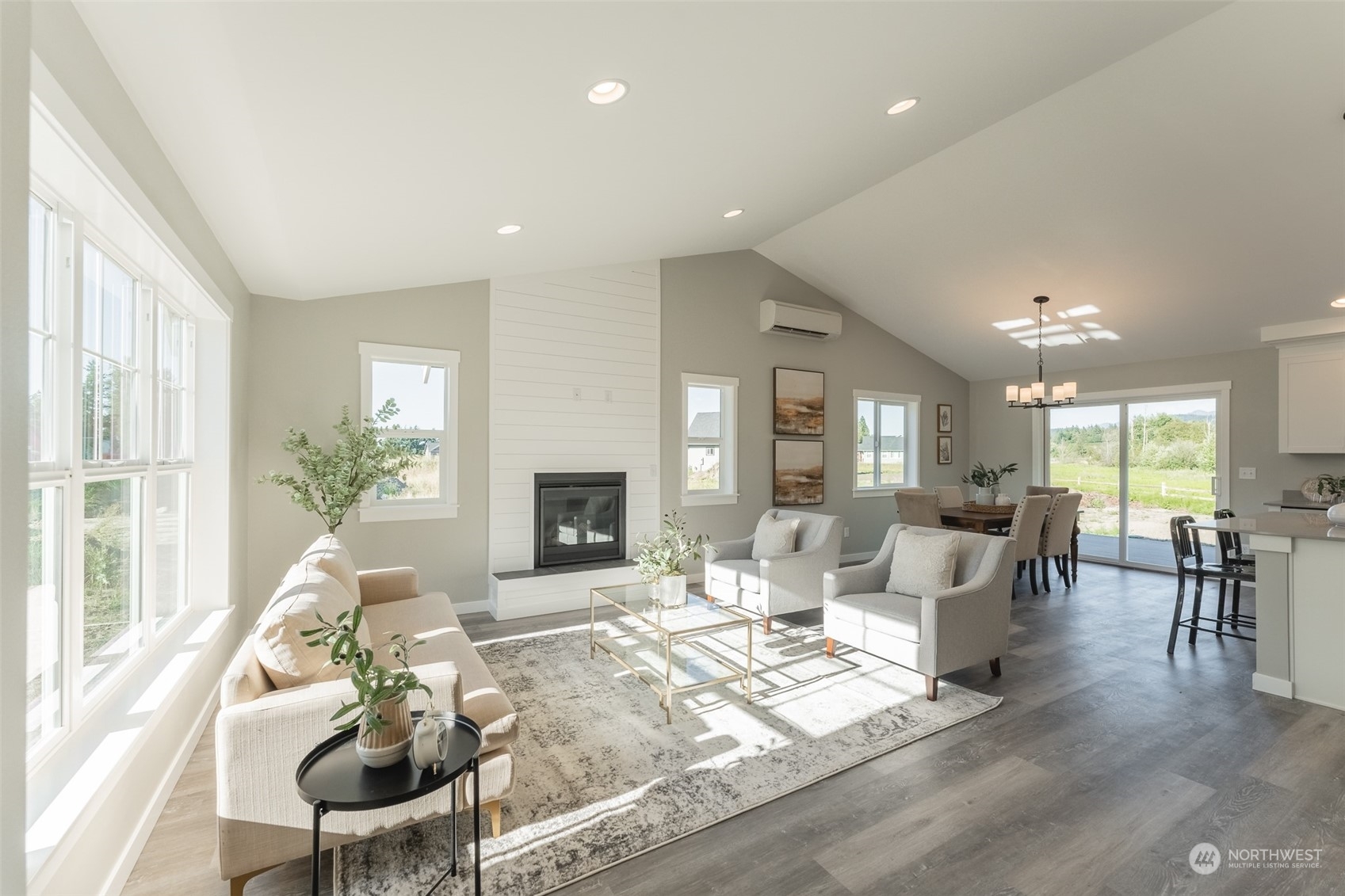Property Photo: 930 Crimson Court WA 98276