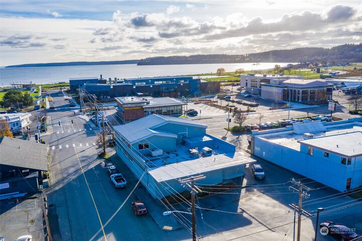 Property Photo: 380 SE Pioneer Way WA 98277