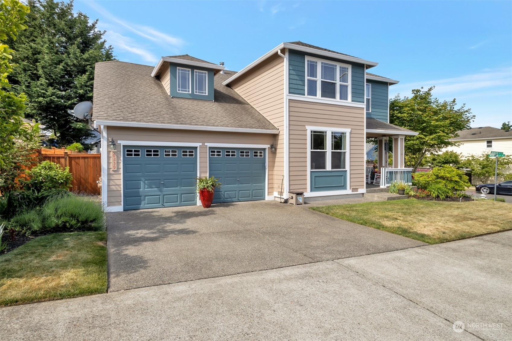 Property Photo:  6239 Rebecca Avenue SE  WA 98092 