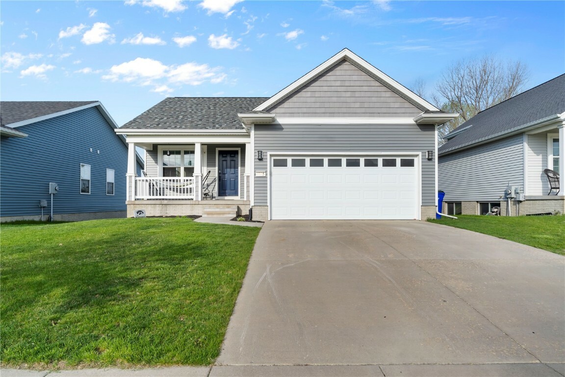 Property Photo:  6115 Ridgewood Meadows Lane NE  IA 52411 