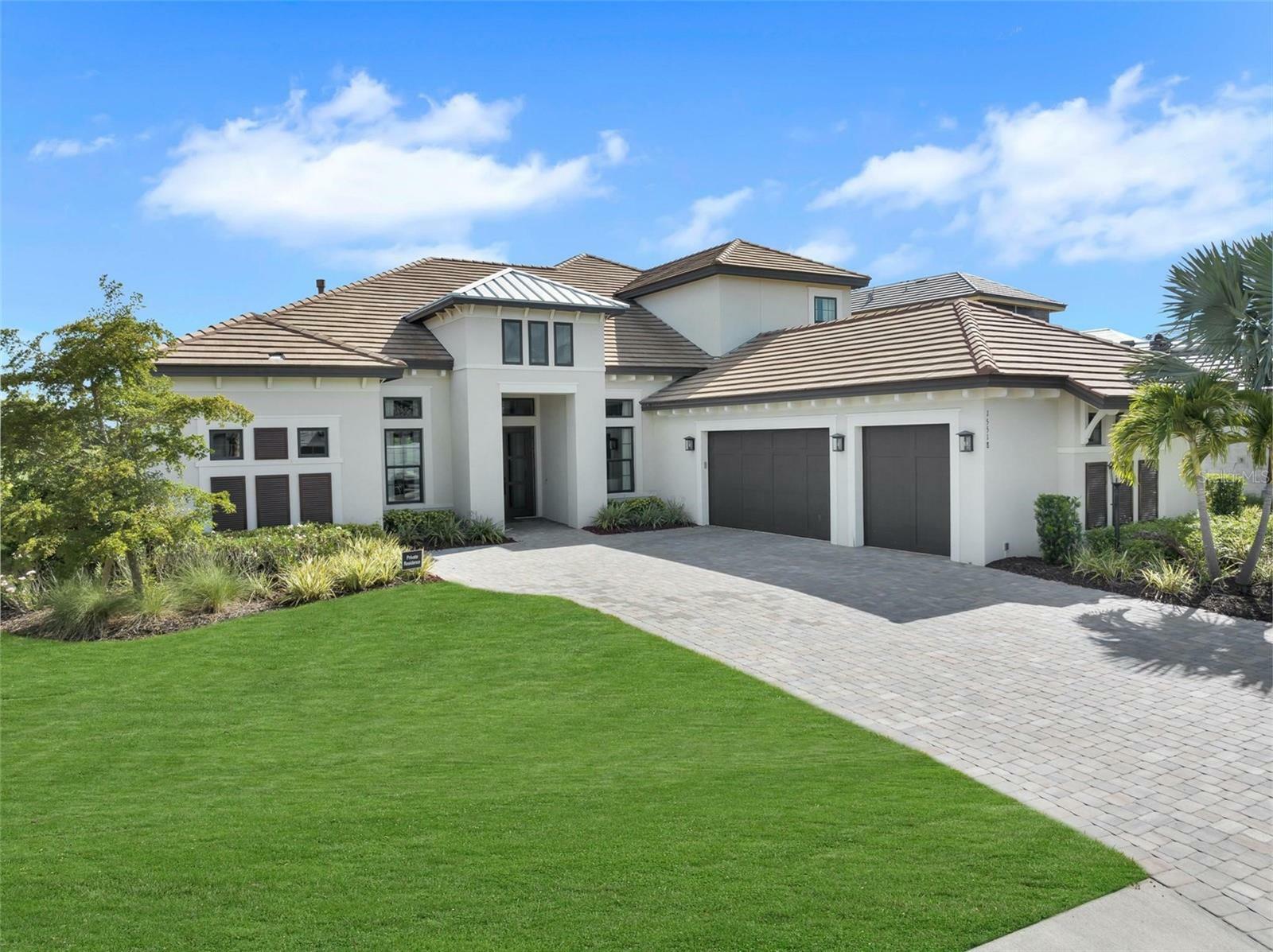 Property Photo: 15518 Derna Terrace FL 34211