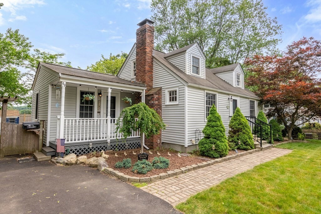 Property Photo:  40 Londonderry Rd  MA 01701 