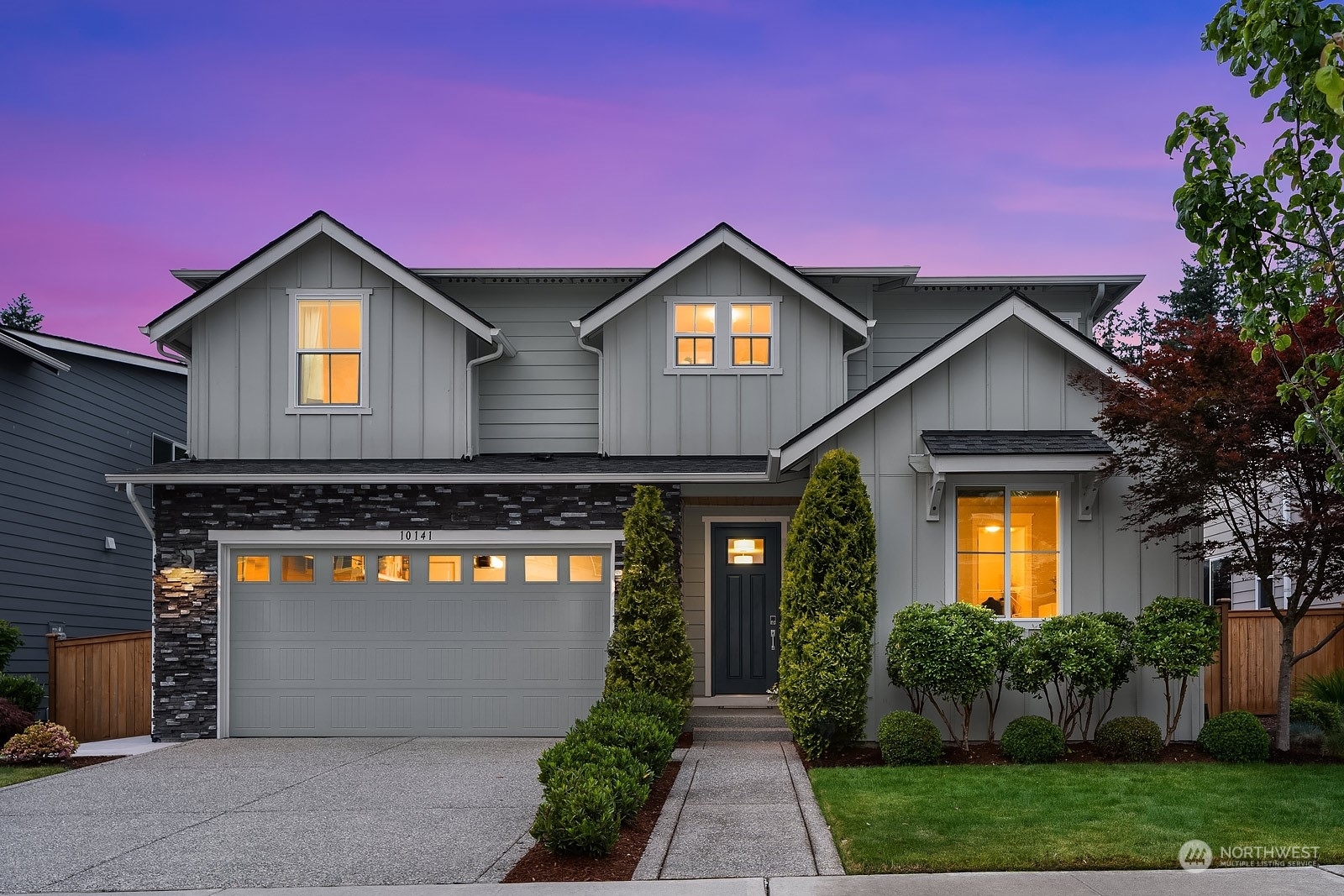 Property Photo: 10141 134th Place NE WA 98033