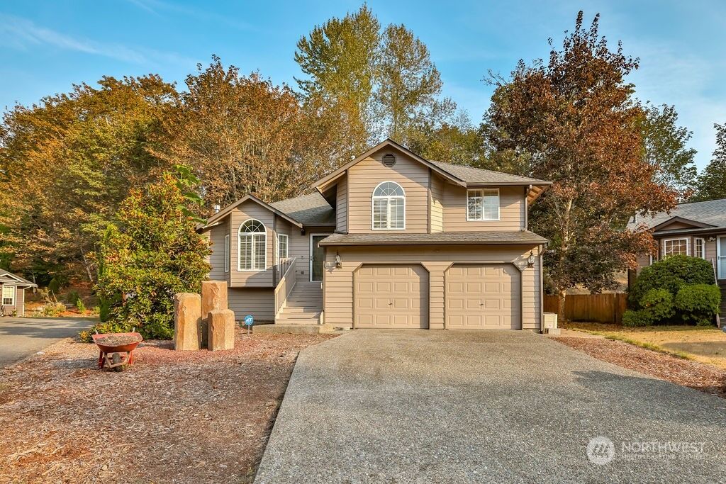 Property Photo:  19912 SE 261st Court  WA 98042 