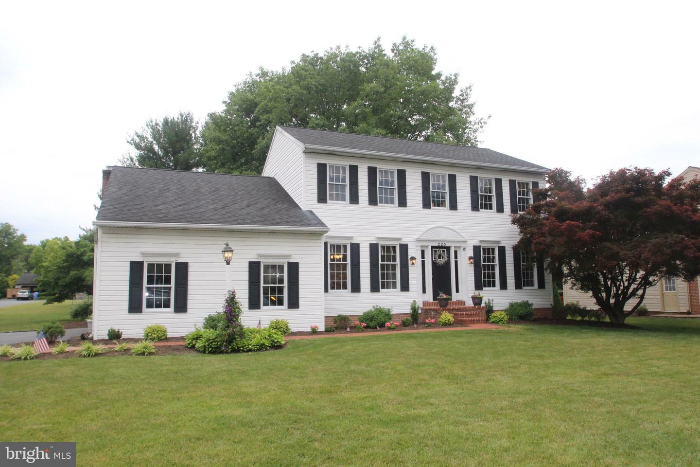 Property Photo:  225 S Homestead Drive  PA 17538 