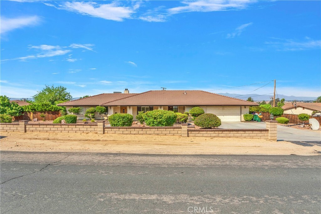 Property Photo:  14610 Havasu Road  CA 92307 