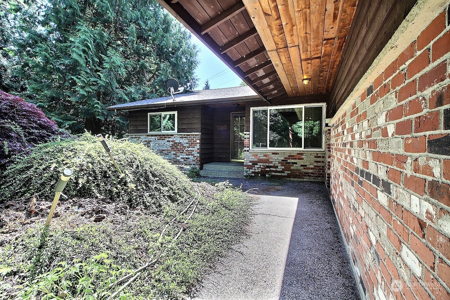 Property Photo:  21123 W Richmond Road  WA 98021 