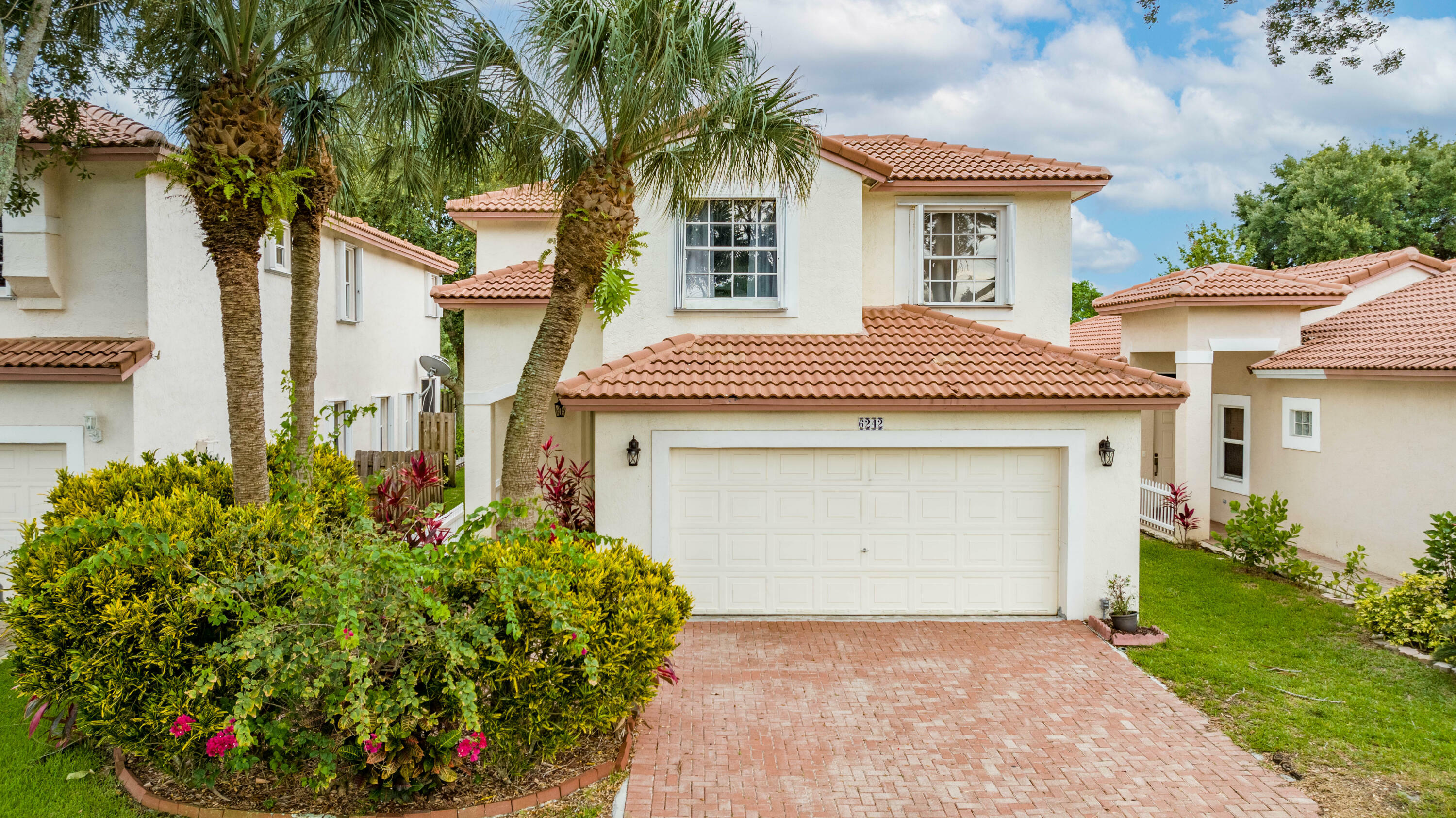 Property Photo: 6242 NW 38th Drive 6242 FL 33067