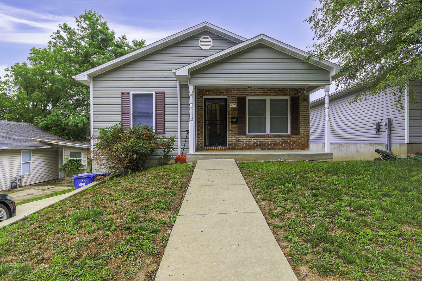 Property Photo:  415 Marshall St  MO 65101 