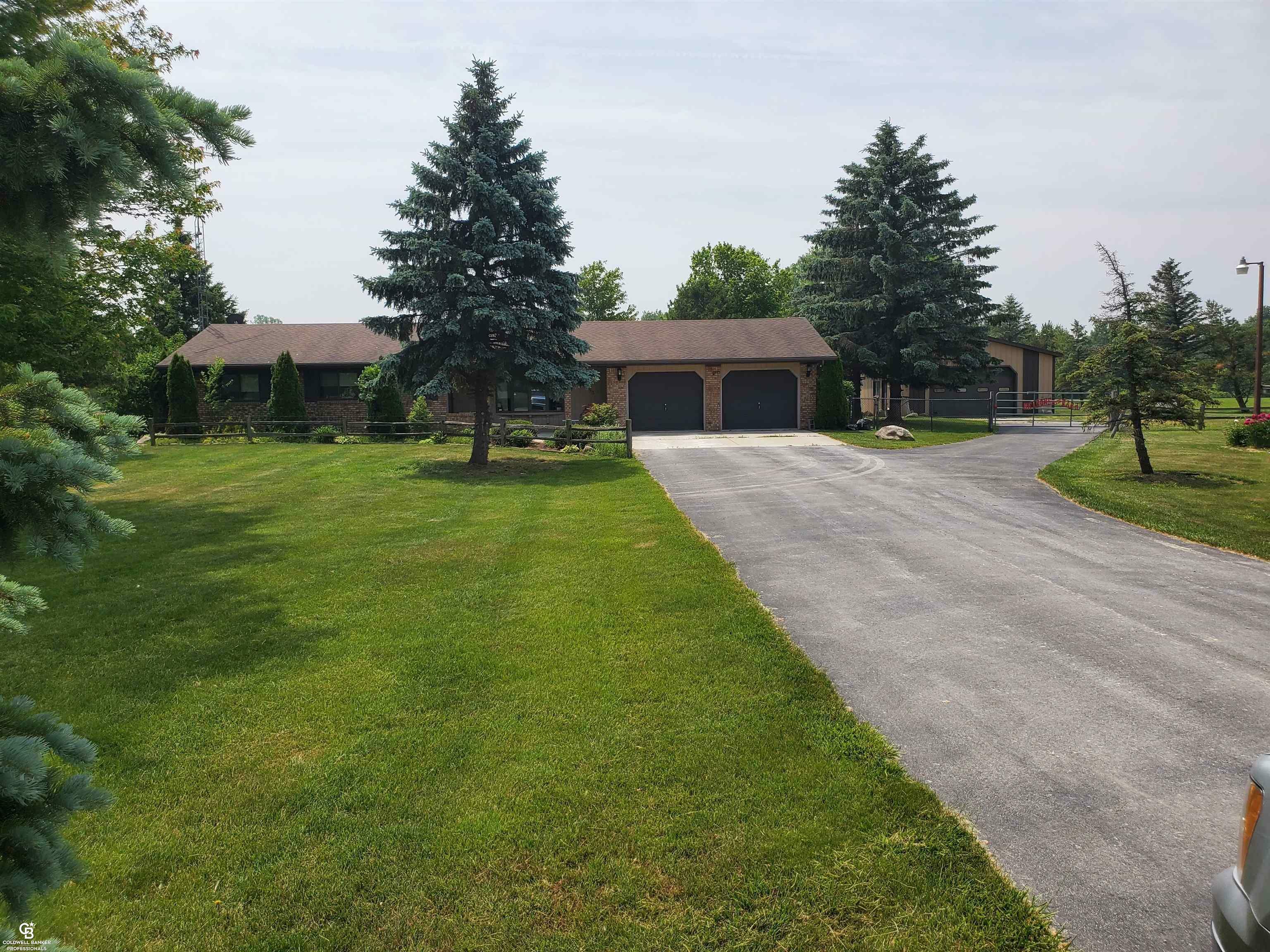 Property Photo:  7383 Fisher  MI 48032 