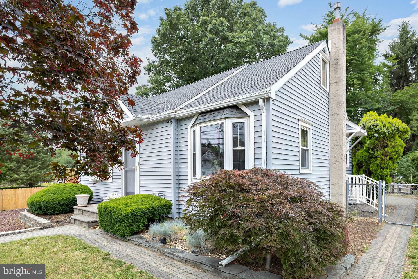 Property Photo:  22 Evesham Road W  NJ 08003 