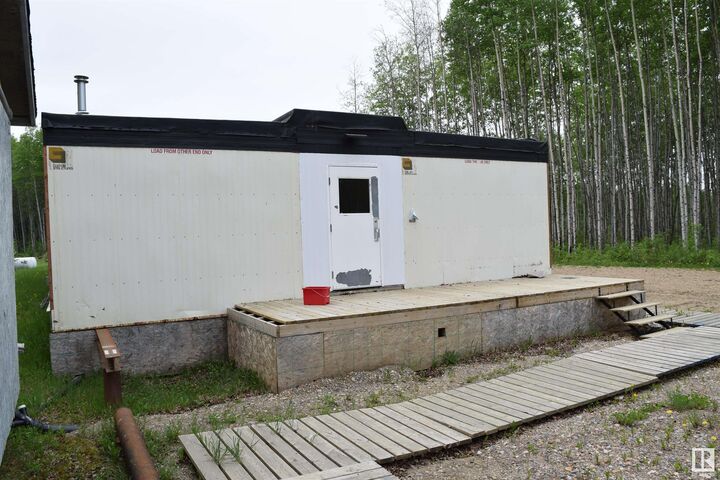 Property Photo: 455 Industrial Drive AB T0G 1X0