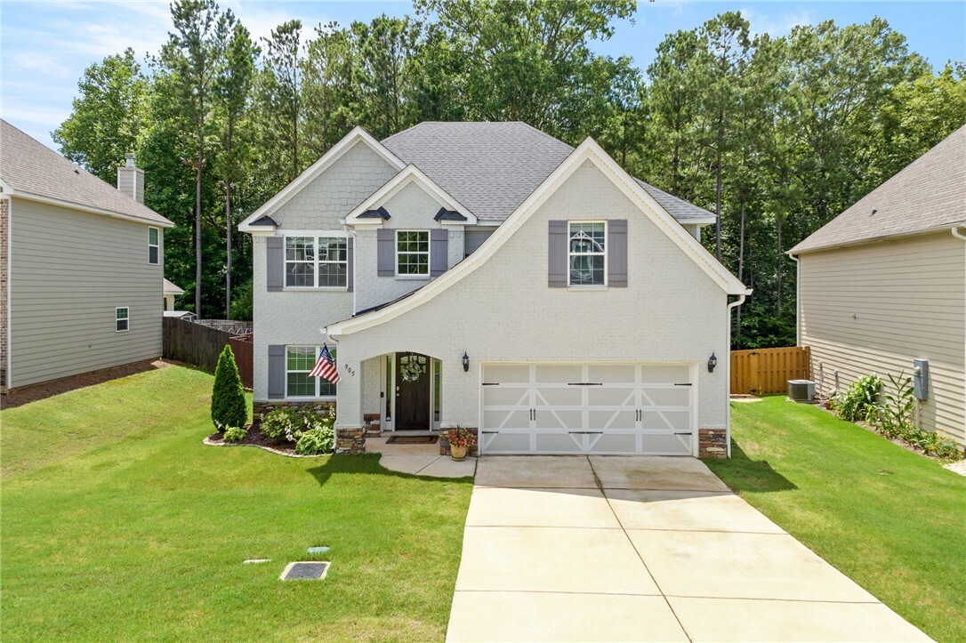 Property Photo:  905 Dunkirk Circle  AL 36830 