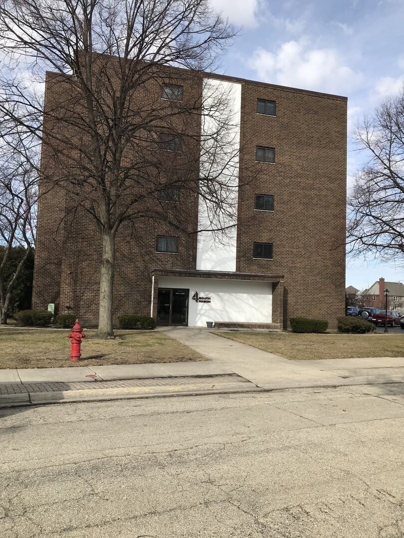 Property Photo:  4 S Mason Street 506  IL 60106 