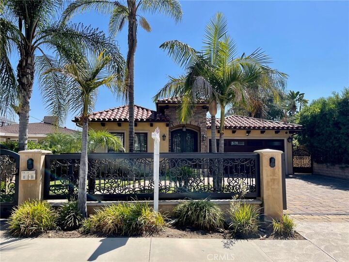 5440 Ethel Avenue  Sherman Oaks CA 91401 photo