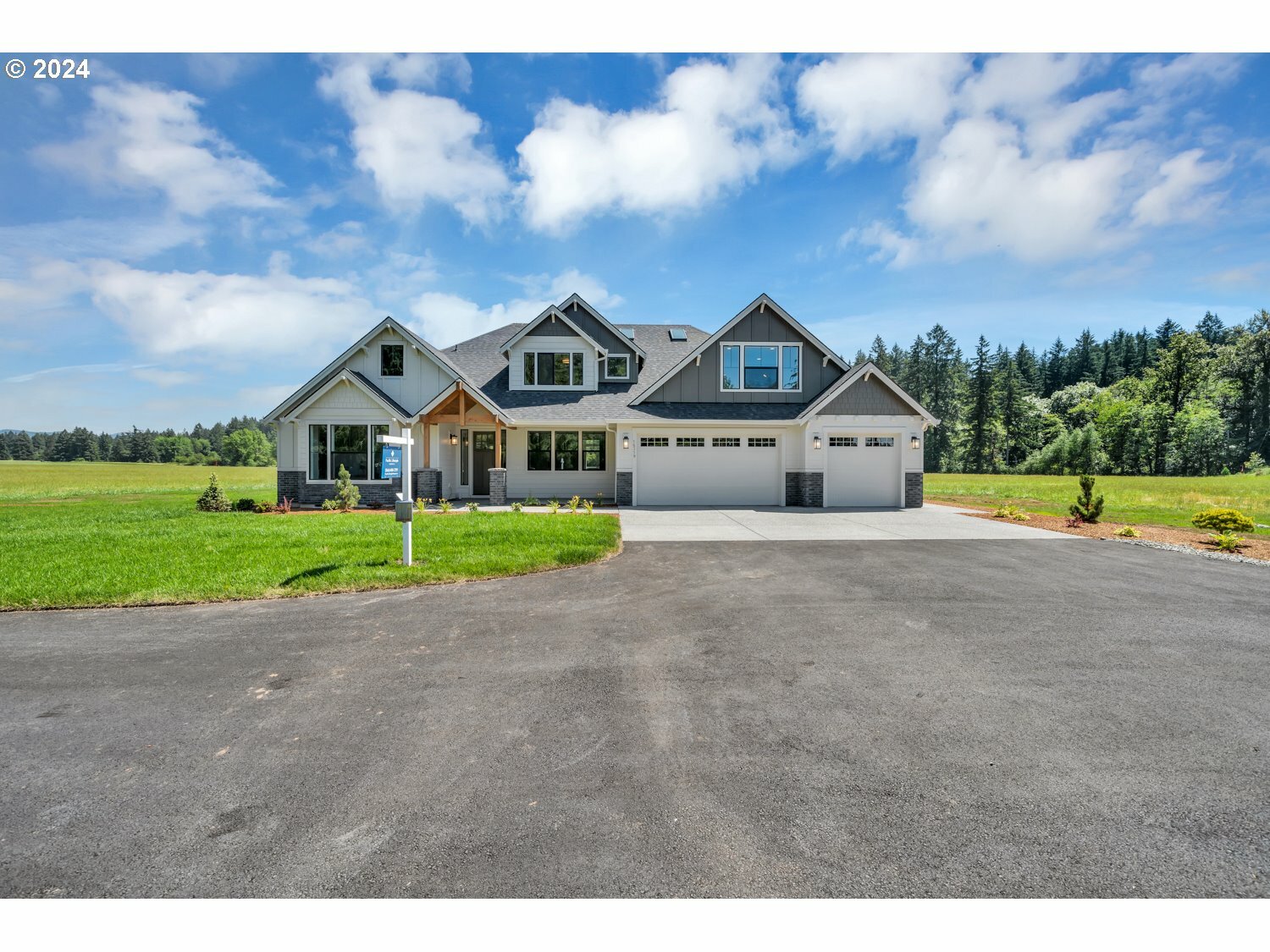 Property Photo:  NE Boutelle Rd  WA 98604 