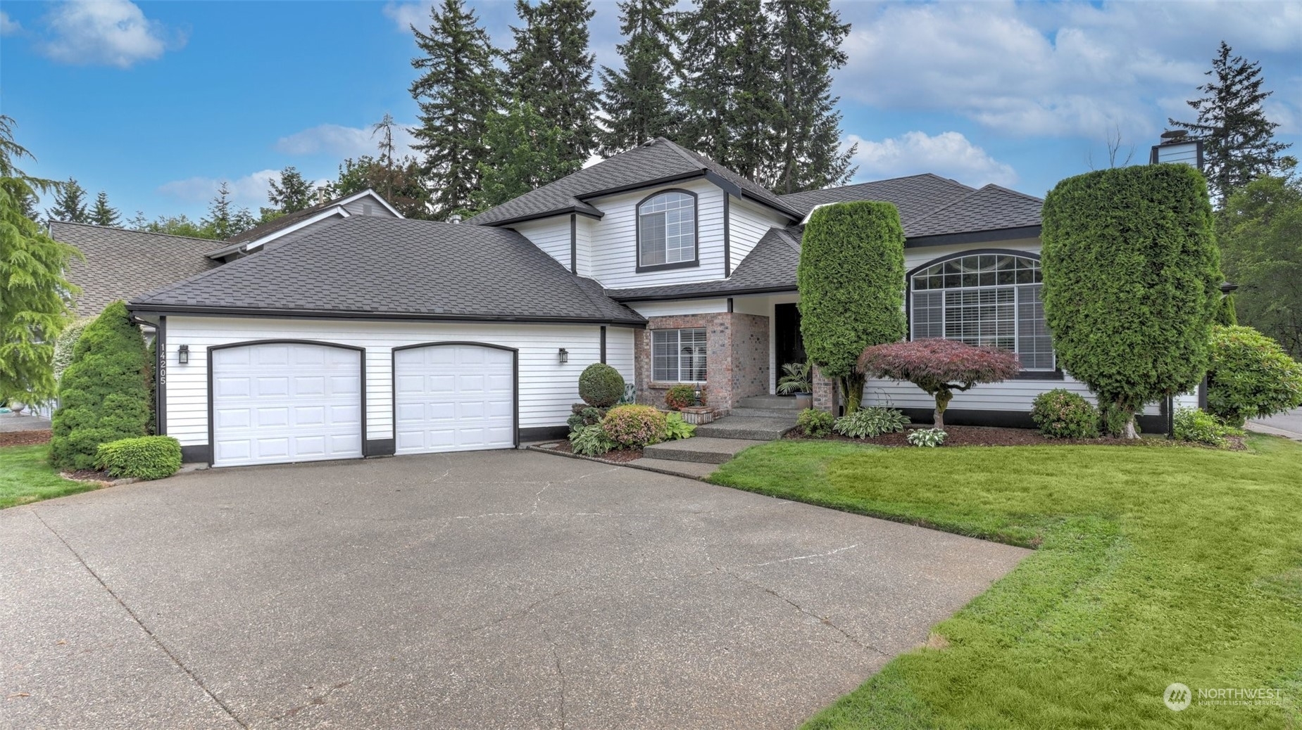 Property Photo:  14205 SE 183rd Street  WA 98058 