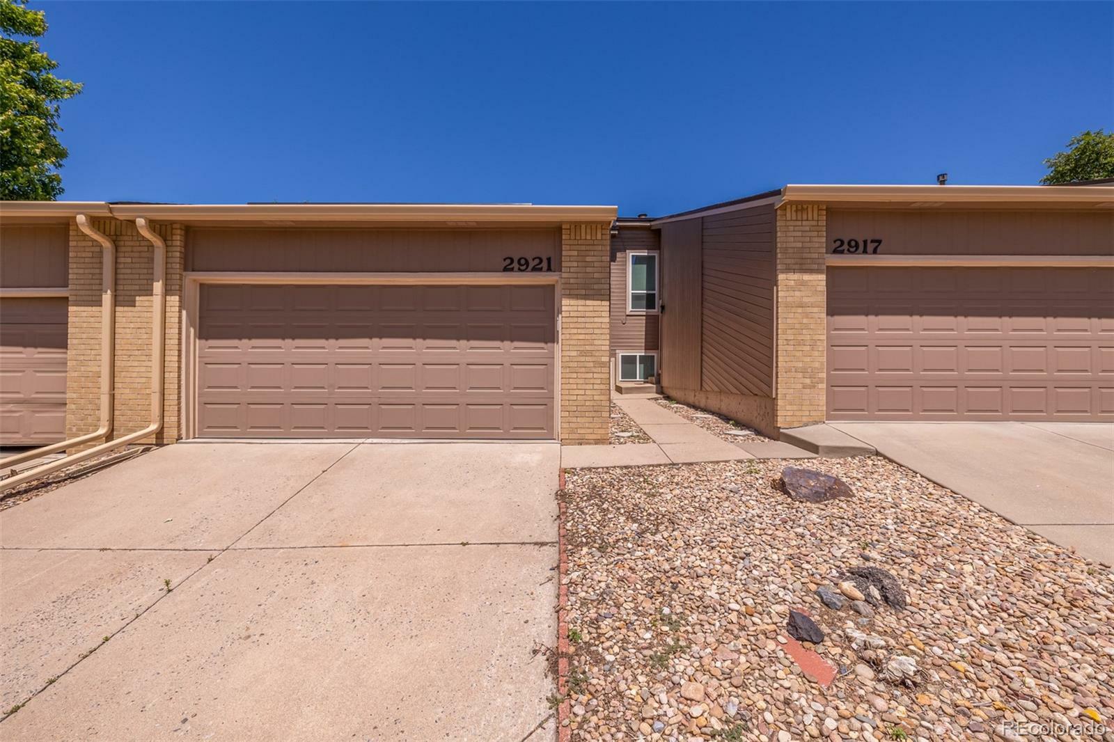 Property Photo:  2921 W Rowland Avenue  CO 80120 