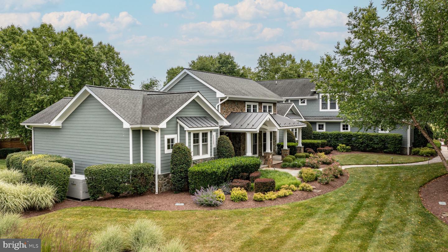 Property Photo: 20070 Gleedsville Road VA 20175