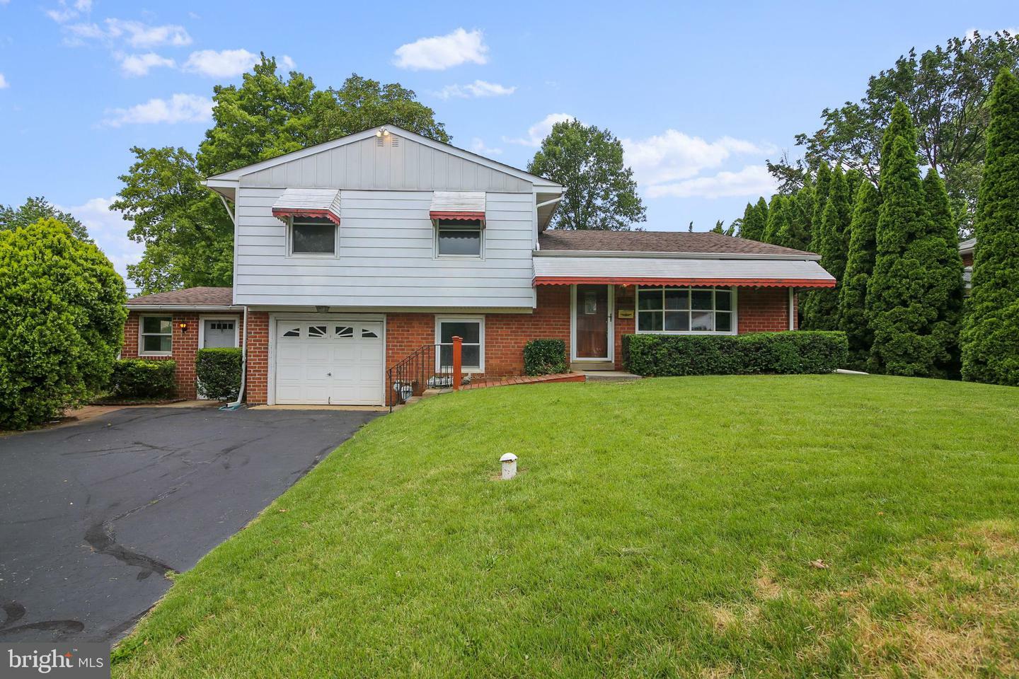 Property Photo:  1420 Sandwood Road  PA 19428 