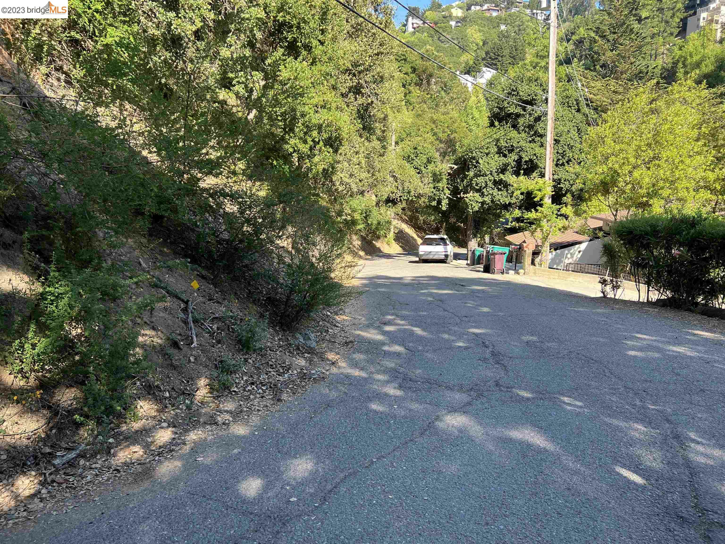 Property Photo: 6548 Aitken Dr CA 94611