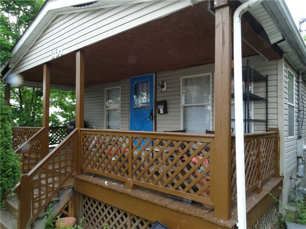 Property Photo:  301 Midland Ave  PA 15106 