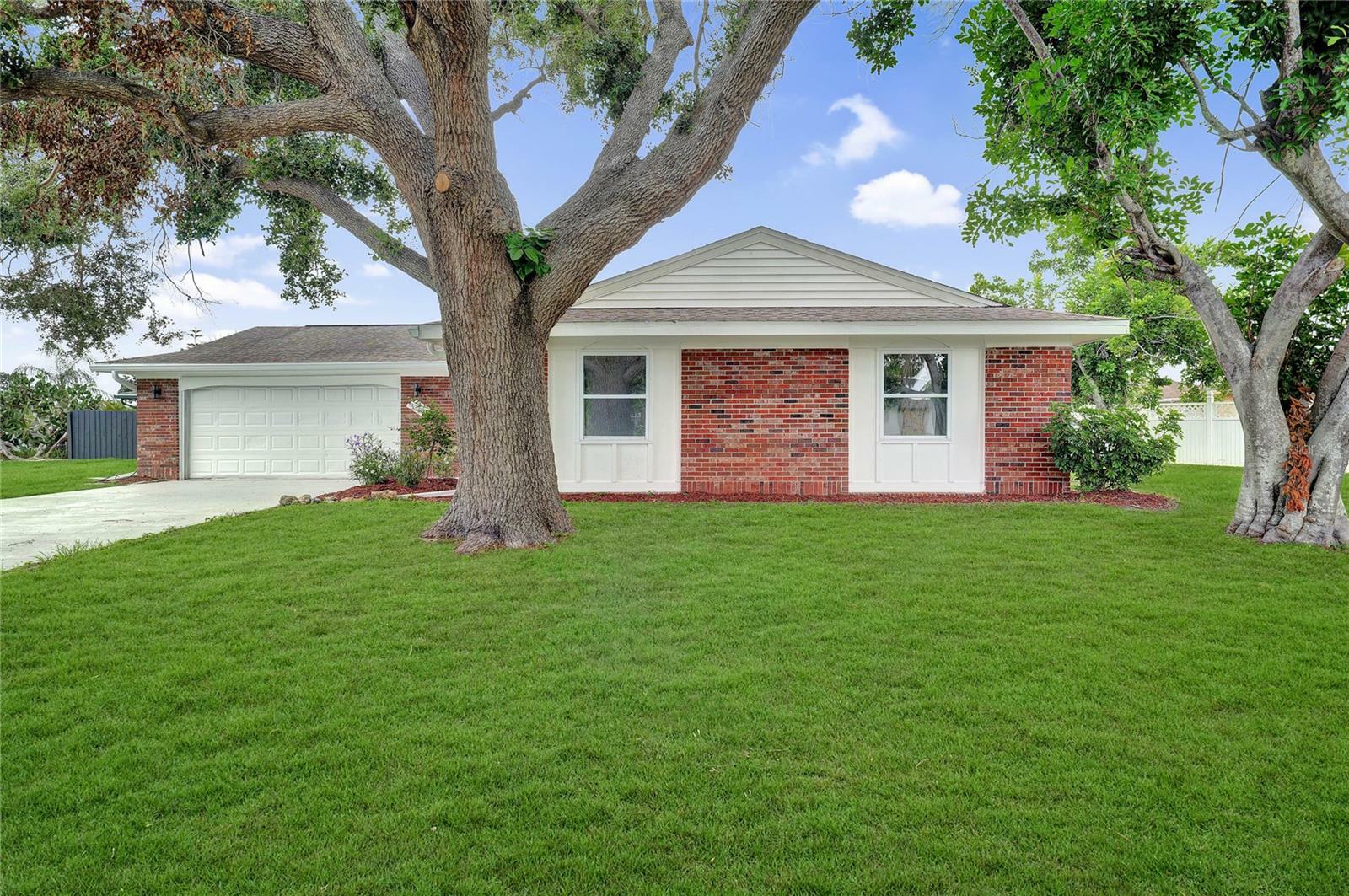 Property Photo: 3317 Depew Avenue FL 33952