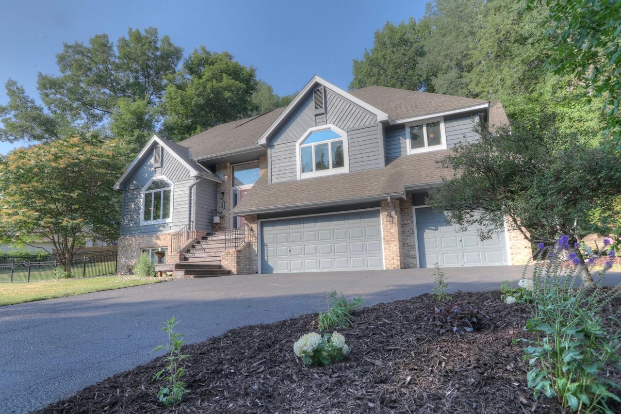 Property Photo: 6222 Mallory Lane MN 55346