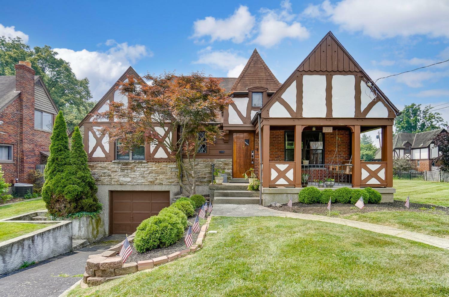 Property Photo: 3239 Pickbury Dr OH 45211