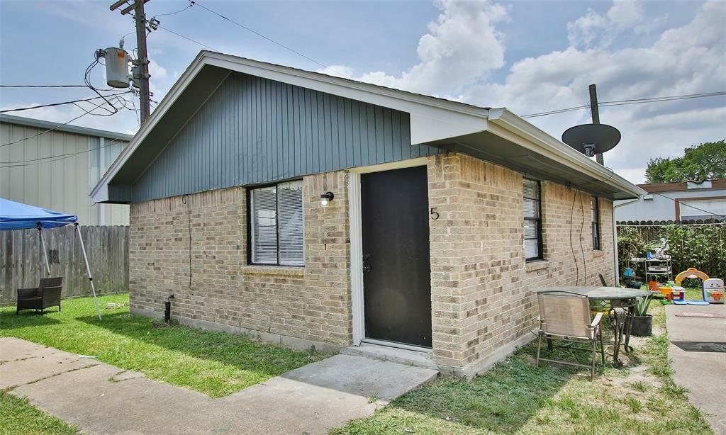 Property Photo:  8814 Manus Street 2  TX 77093 