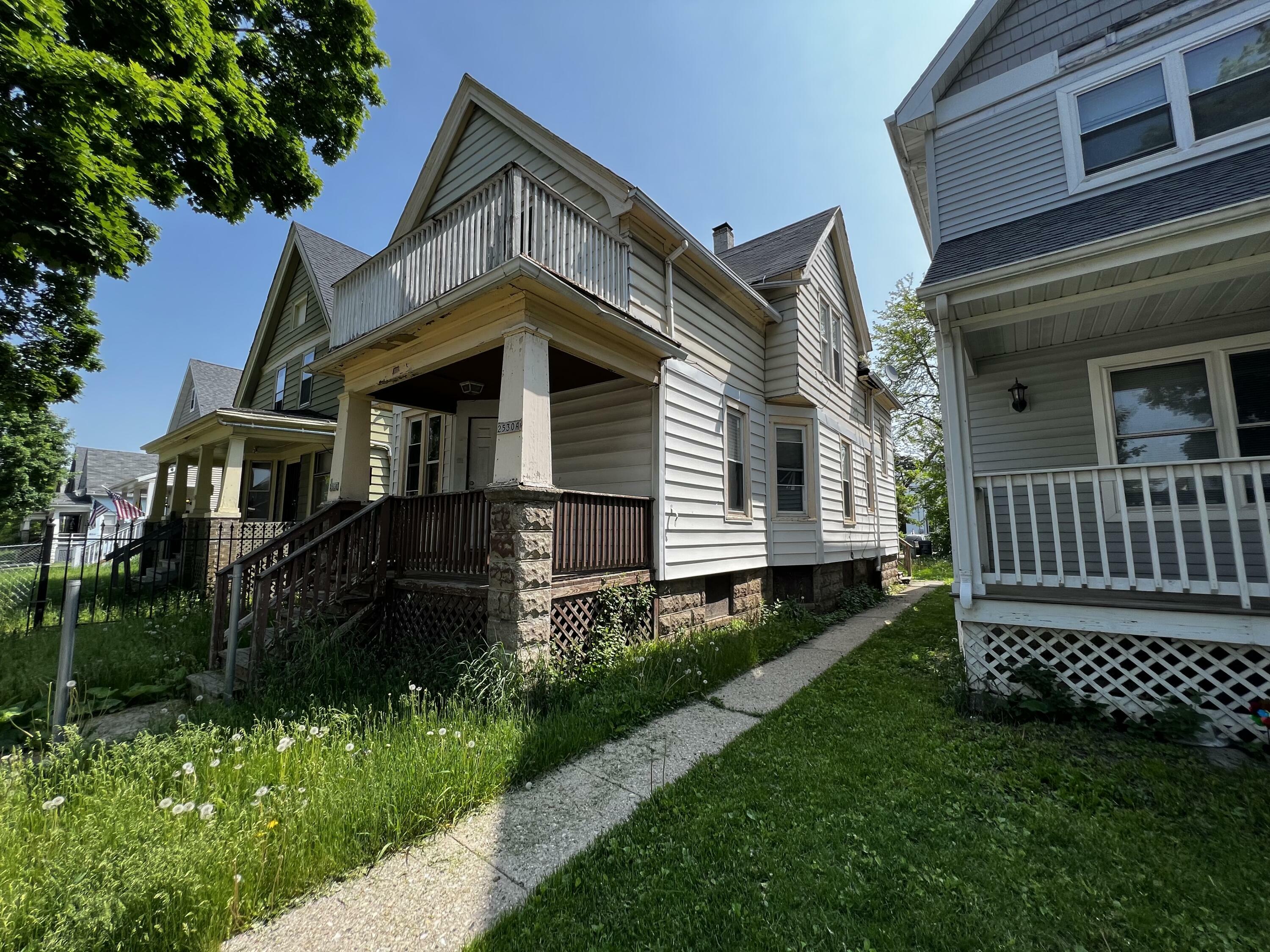 Property Photo:  2530 N 28th St 2530A  WI 53210 