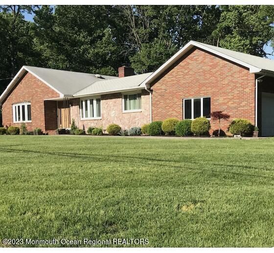 Property Photo: 17 Heyward Hills Drive NJ 07733