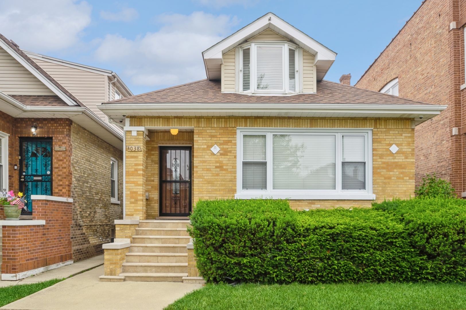 Property Photo:  4038 N Mason Avenue  IL 60641 