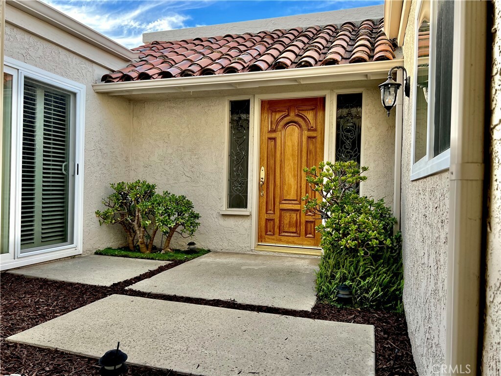Property Photo:  882 W Highpoint Drive  CA 91711 