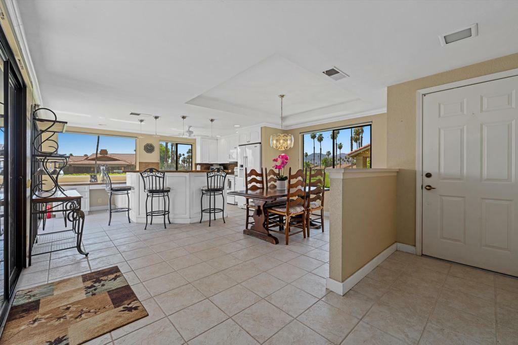 Property Photo: 24 Maximo Way CA 92260