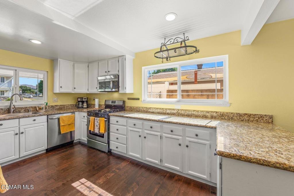 Property Photo: 2272 Morley Street CA 93065