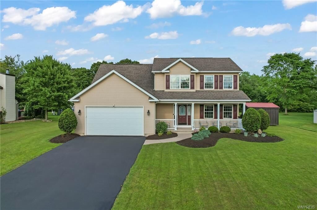 Property Photo: 5505 Hallmark Lane NY 14094