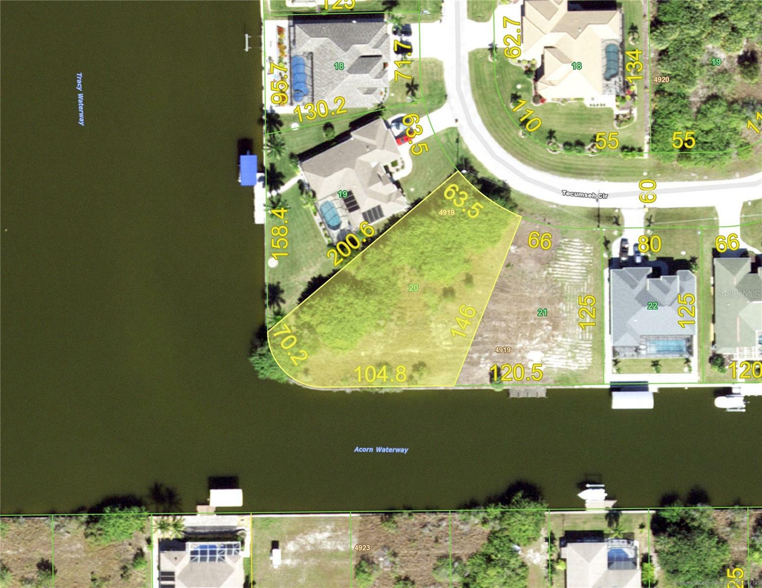 Property Photo: 8204 Tecumseh Circle FL 33981