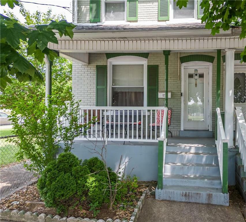 Property Photo:  1224 Elm Street  PA 18018 