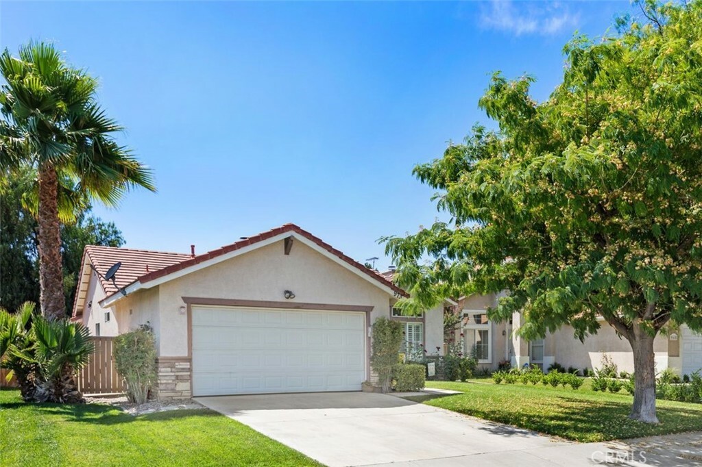 Property Photo:  973 Lexington Street  CA 92545 