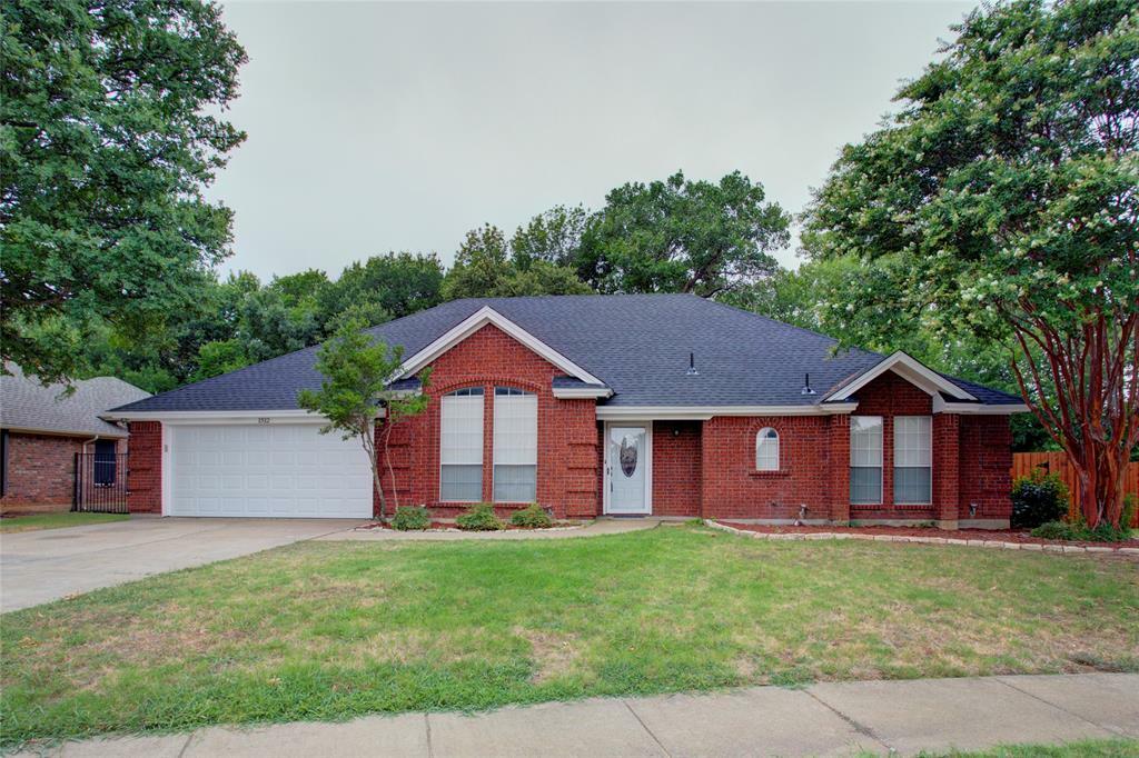 Property Photo: 1512 Southfork Drive TX 76248