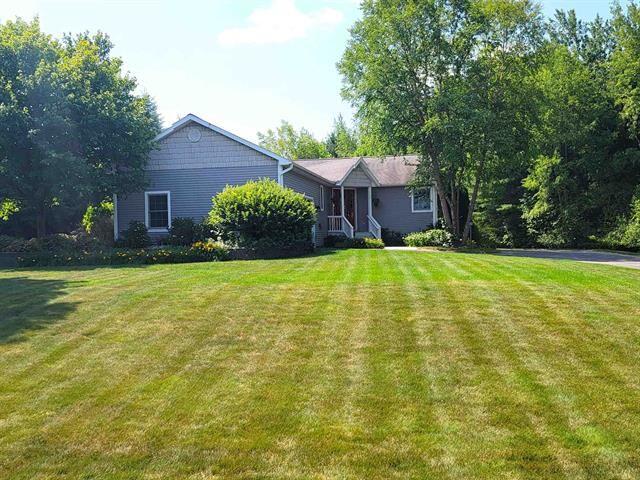 Property Photo:  5913 Village  MI 49685 