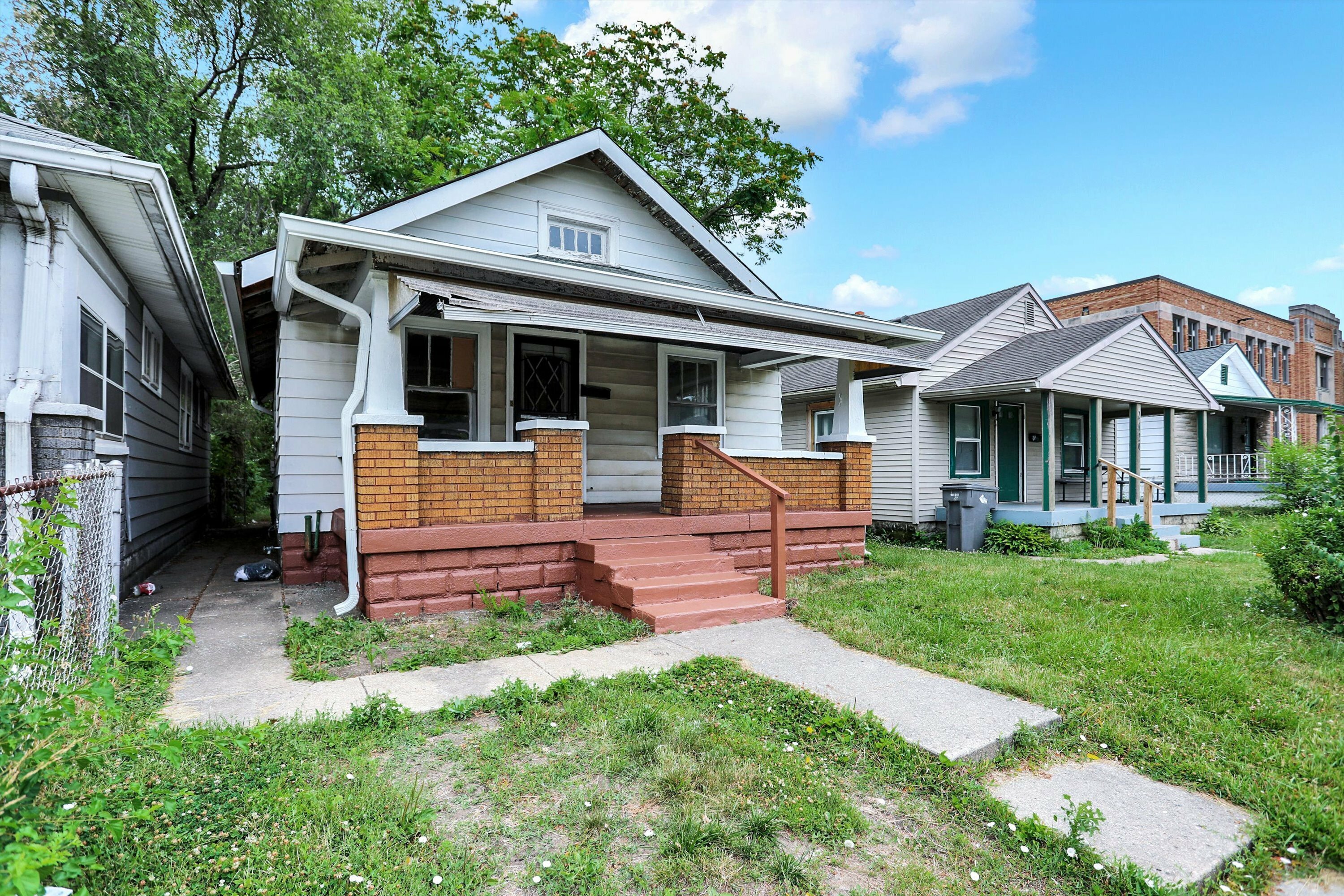 Property Photo:  2431 Indianapolis Avenue  IN 46208 