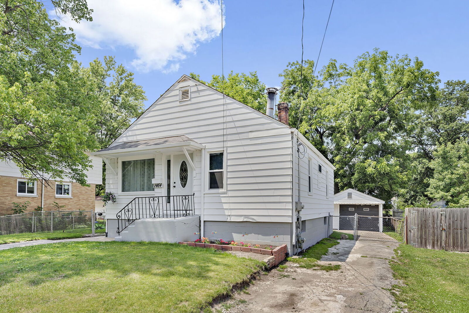 Property Photo:  1464 Wood Street  IL 60417 