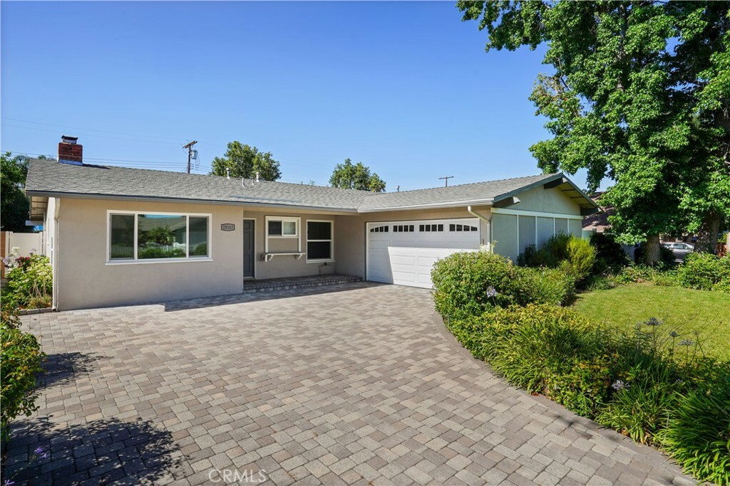 Property Photo:  23343 Hartland Street  CA 91307 