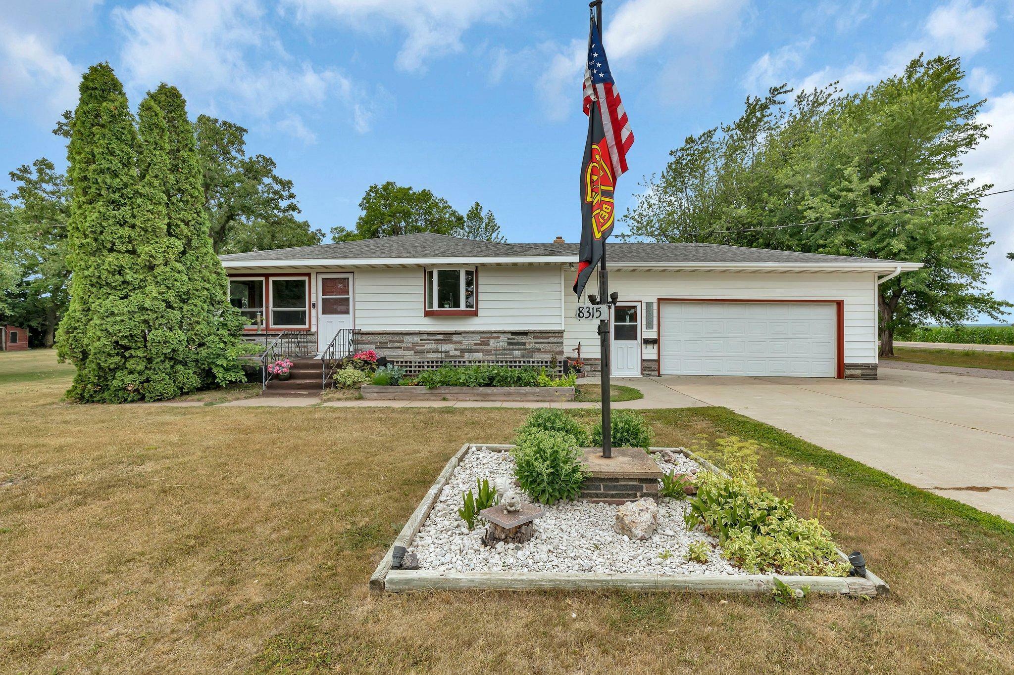 Property Photo: 8315 County Road 147 MN 55353