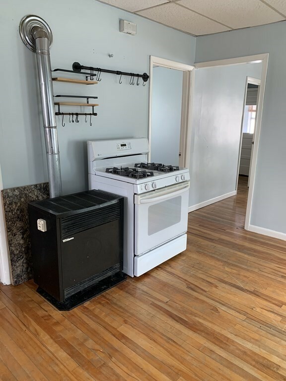 Property Photo: 130 Crawford St 2 MA 01854
