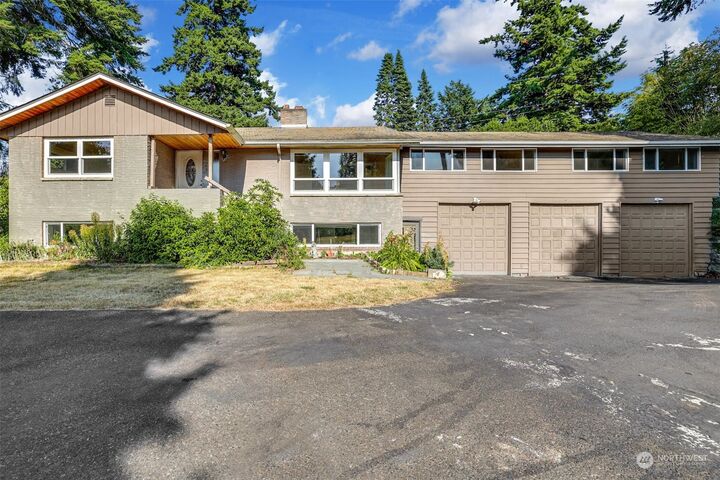 9212 192nd Place SW  Edmonds WA 98020 photo