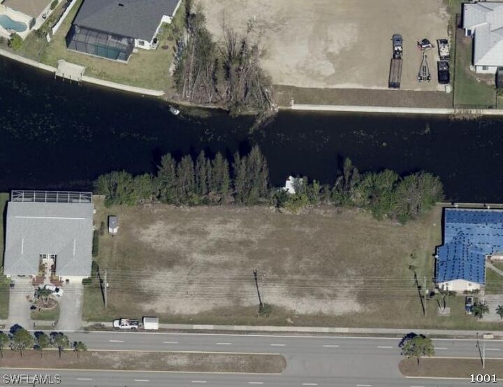 Property Photo:  1001 Gleason Parkway  FL 33914 