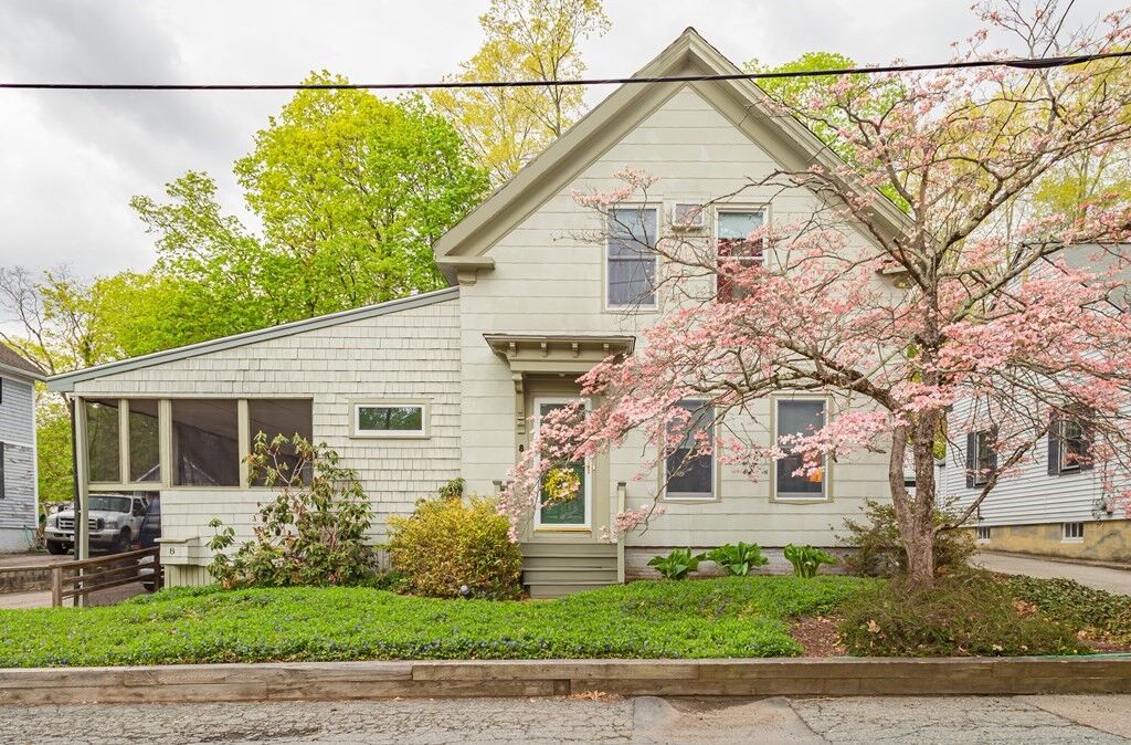 Property Photo:  8 Prospect St  MA 02760 